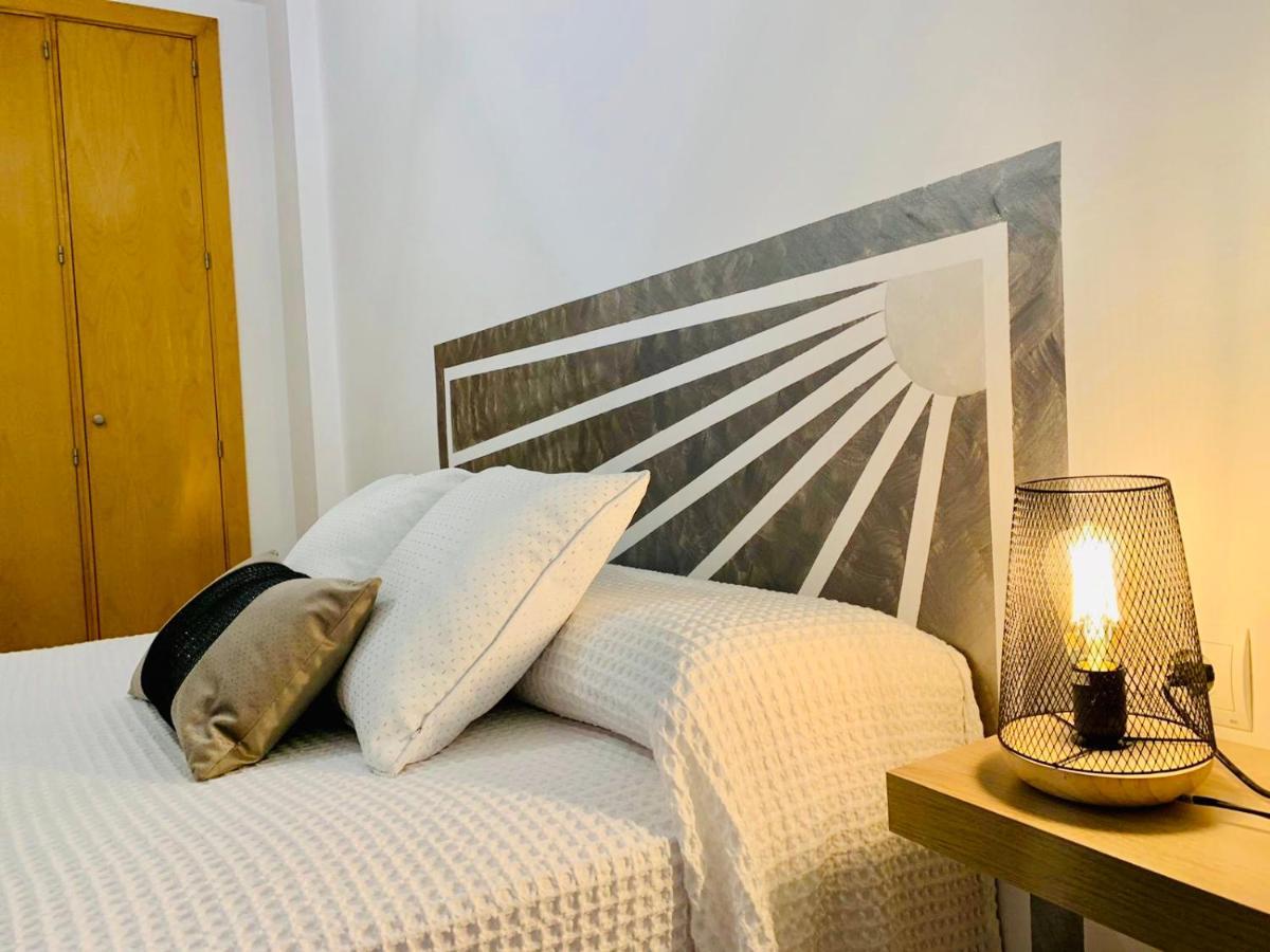 La Gaviota & Parking Privado Grupo Ac Gestion Apartment Кадис Екстериор снимка
