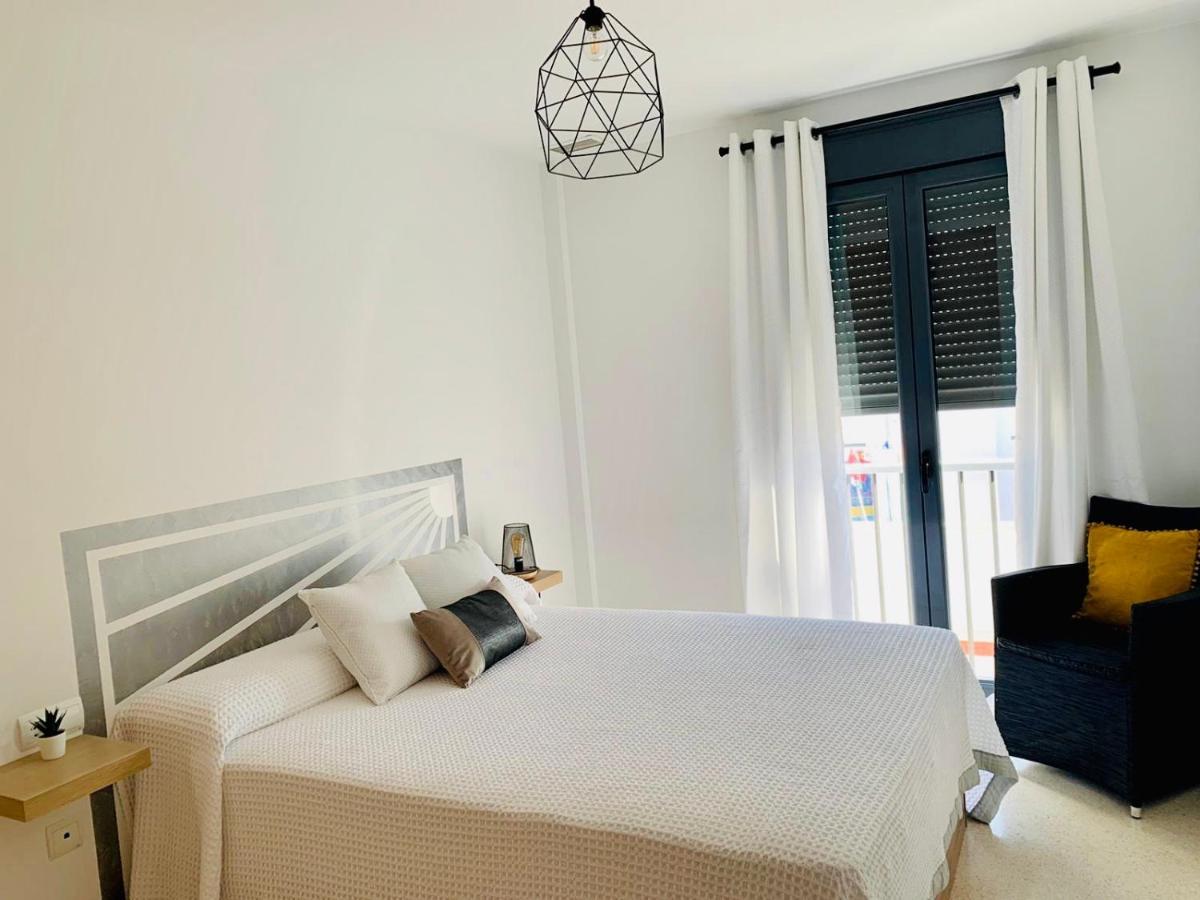 La Gaviota & Parking Privado Grupo Ac Gestion Apartment Кадис Екстериор снимка
